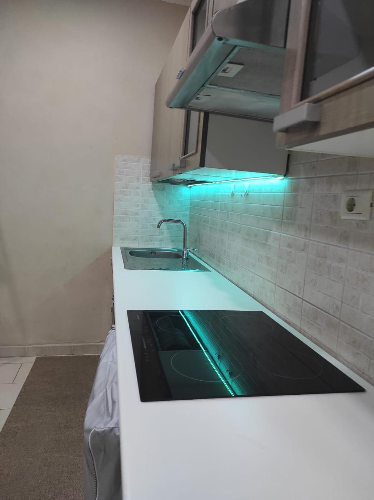 76 Avenue Suites Wi-Fi - Shuttle Reggio di Calabria Exteriör bild
